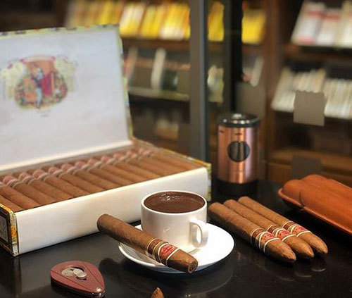 Cigars online store Aurora